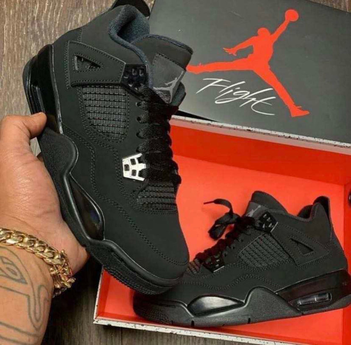 JustFreshKicks on X: Nike SB x Air Jordan 4 Black Cat Rumored for This  Year 🐈‍⬛   / X